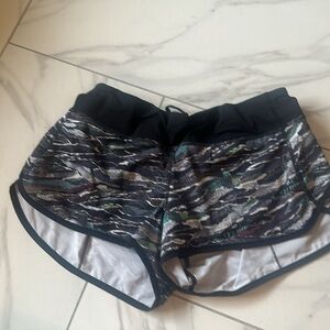 Lululemon Speed running Shorts Black line,  2.5” inseam.
Size 10.